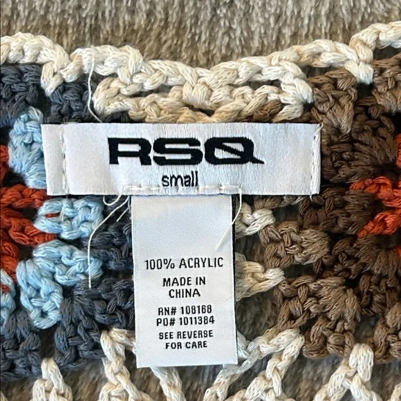 Crochet Granny Square Crop Top - Picture 7 of 8